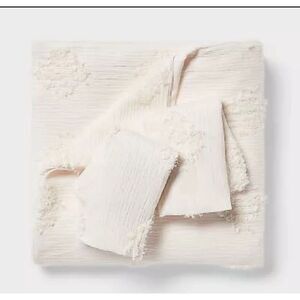 Threshold Cream TwinXL Diamond Tufted Bed Duvet Cover Set